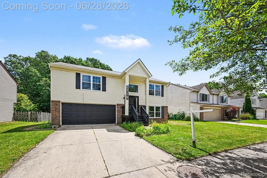 6835 Maplelawn Drive Ypsilanti Charter Township MI 48197