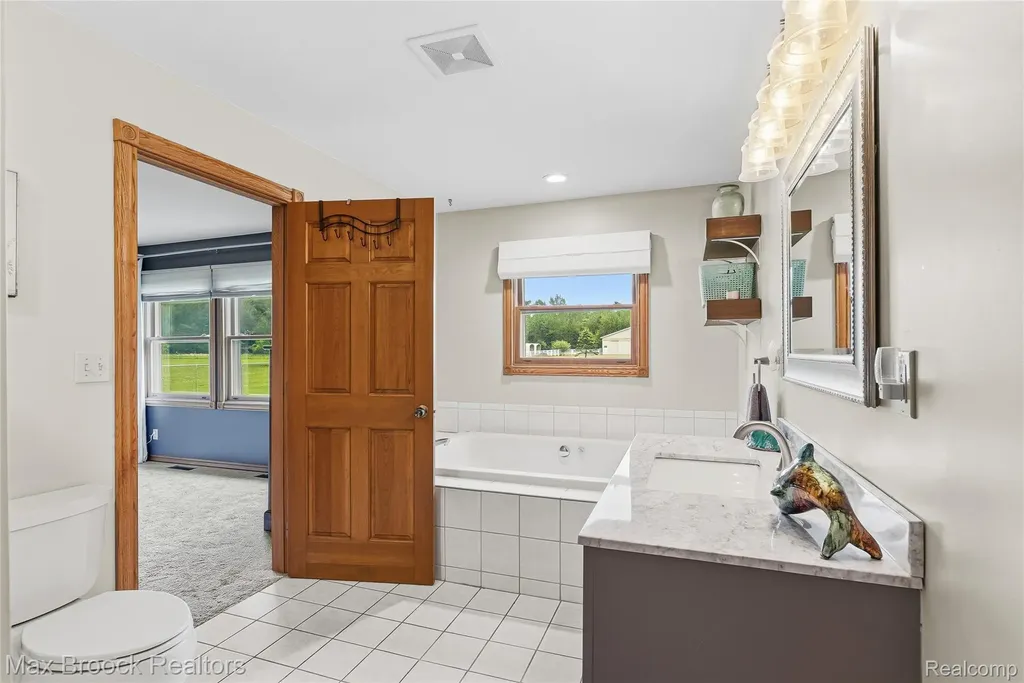 2566 N 5 Mile Road Lincoln Township MI 48642