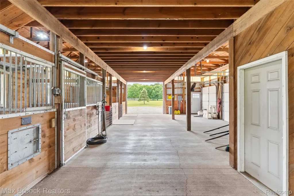 2566 N 5 Mile Road Lincoln Township MI 48642