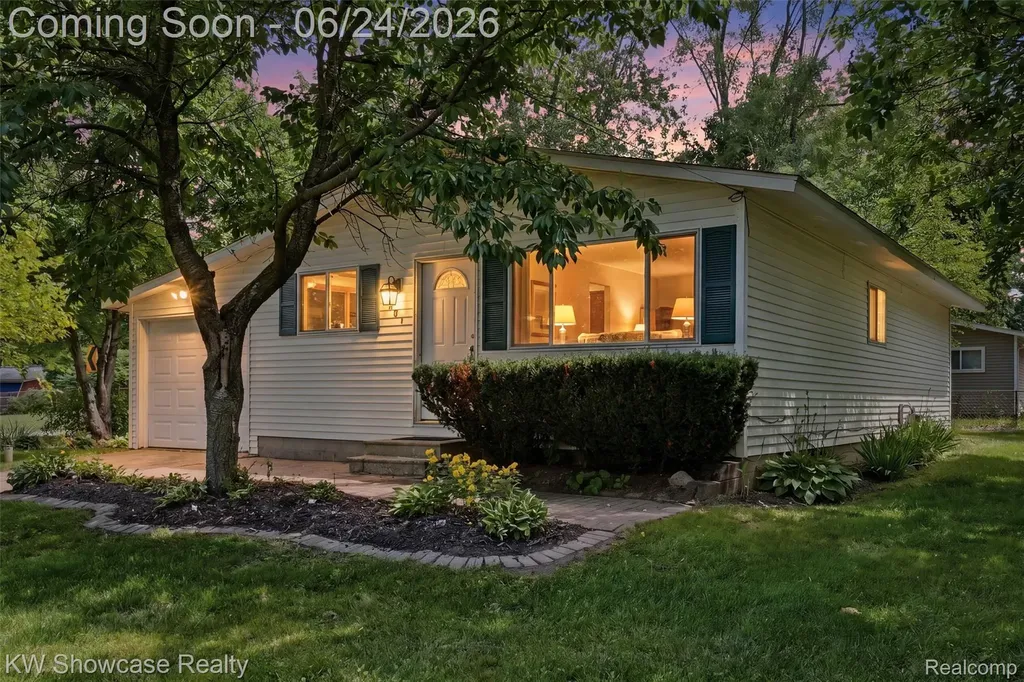 801 Farnsworth Road White Lake Charter Township MI 48386