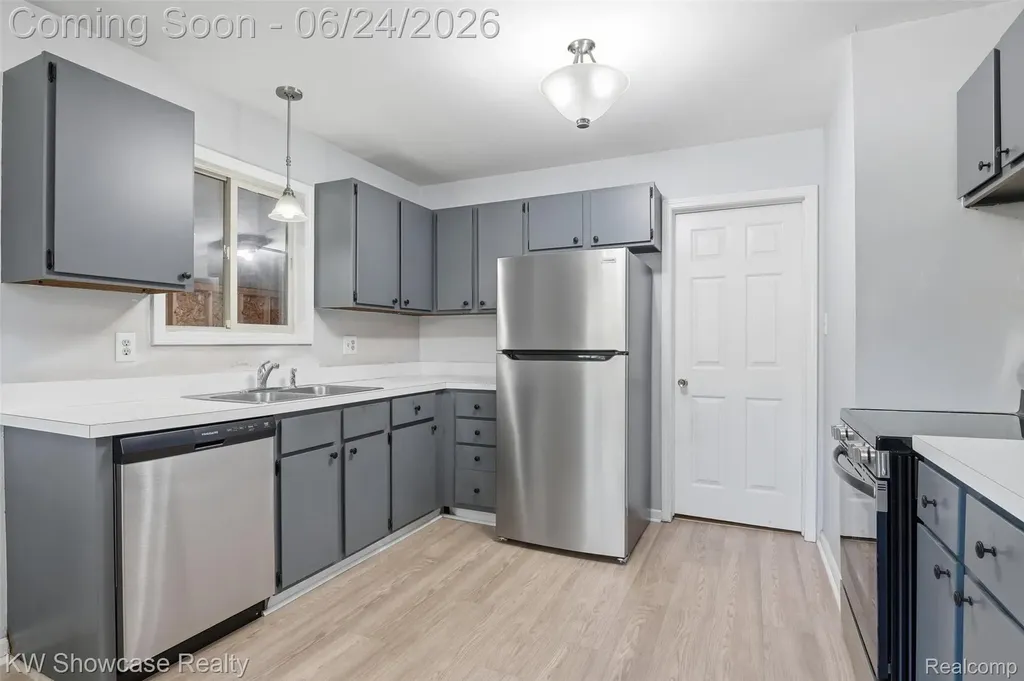 801 Farnsworth Road White Lake Charter Township MI 48386