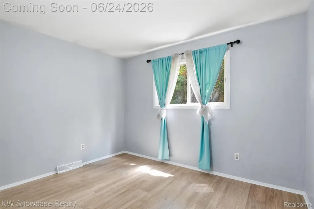 801 Farnsworth Road White Lake Charter Township MI 48386