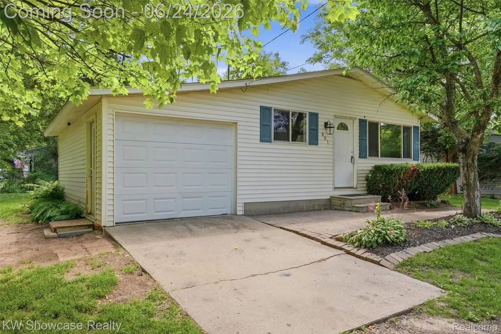 801 Farnsworth Road White Lake Charter Township MI 48386