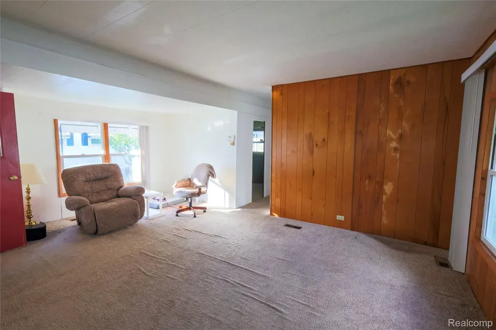 92 Cranberry Beach Boulevard White Lake Charter Township MI 48386