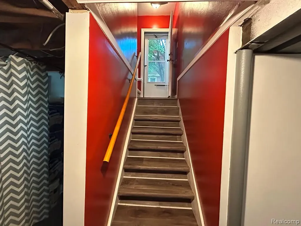 1011 Harrison Blv Harrison Blv Lincoln Park City MI 48146