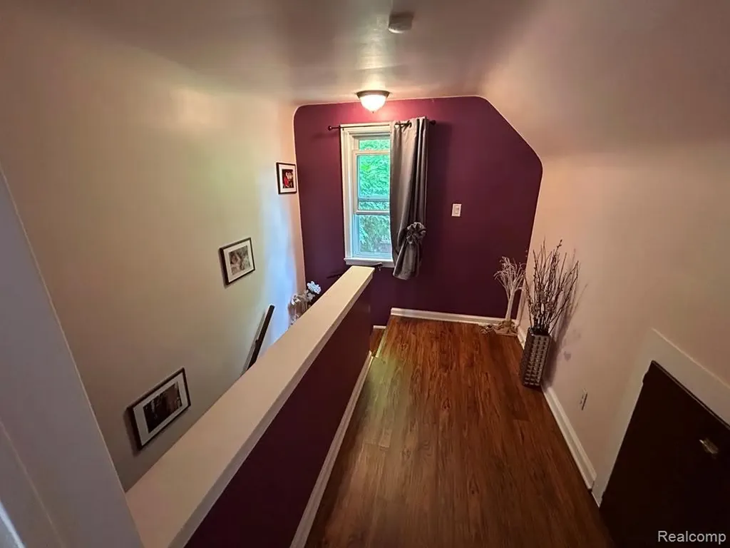 1011 Harrison Blv Harrison Blv Lincoln Park City MI 48146