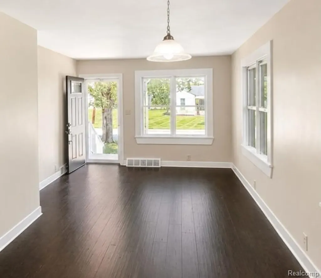 11614 Schram Street Grand Blanc City MI 48439