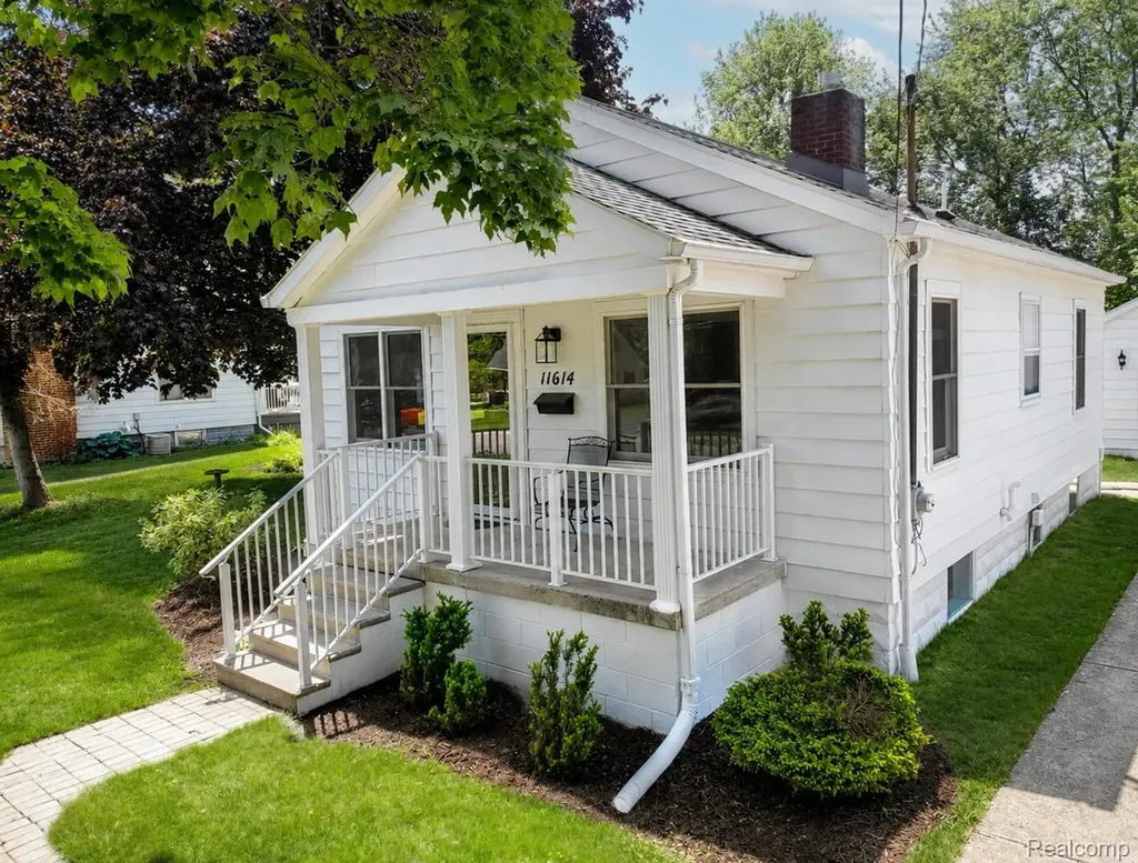 11614 Schram Street Grand Blanc City MI 48439