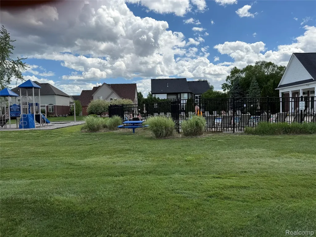 21683 Trevor Court Macomb Township MI 48044