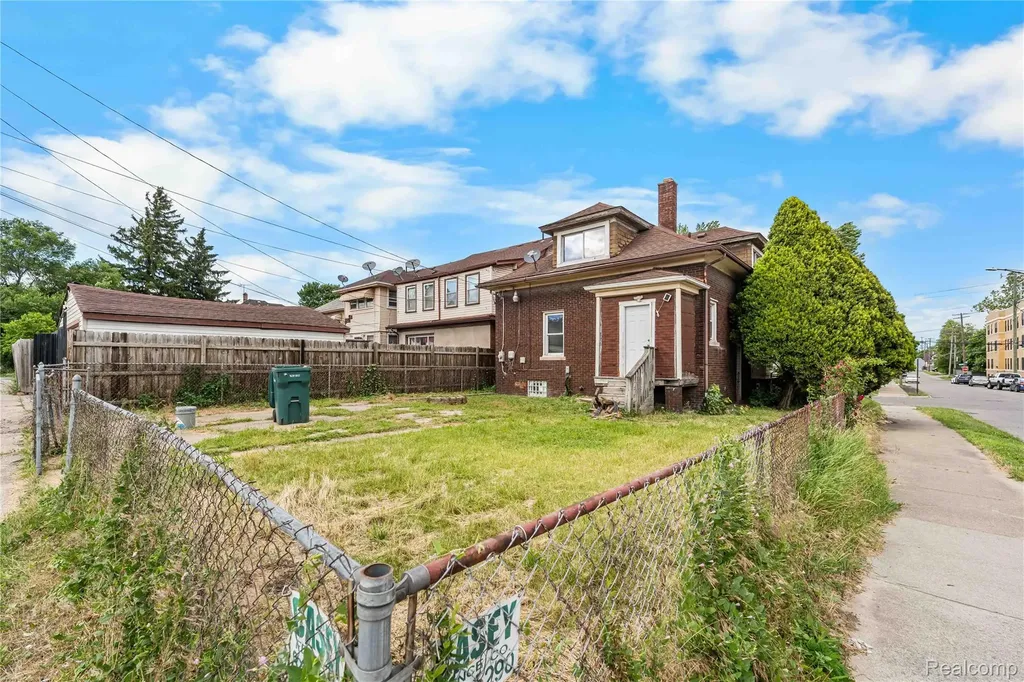 2505 Inglis Street Detroit City MI 48209