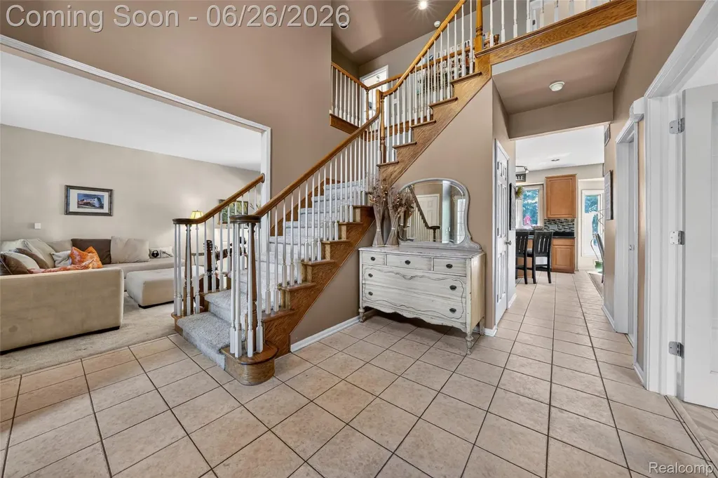 2619 Lambeth Park Rochester Hills City MI 48306