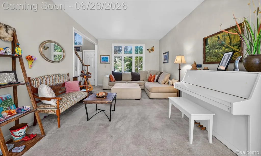 2619 Lambeth Park Rochester Hills City MI 48306