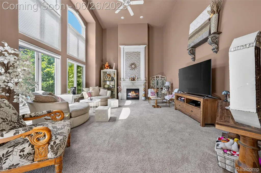 2619 Lambeth Park Rochester Hills City MI 48306