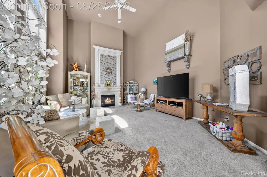 2619 Lambeth Park Rochester Hills City MI 48306