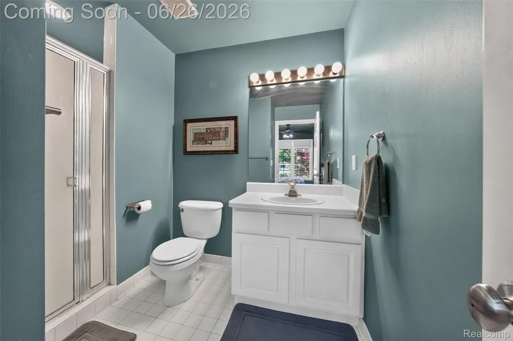 2619 Lambeth Park Rochester Hills City MI 48306