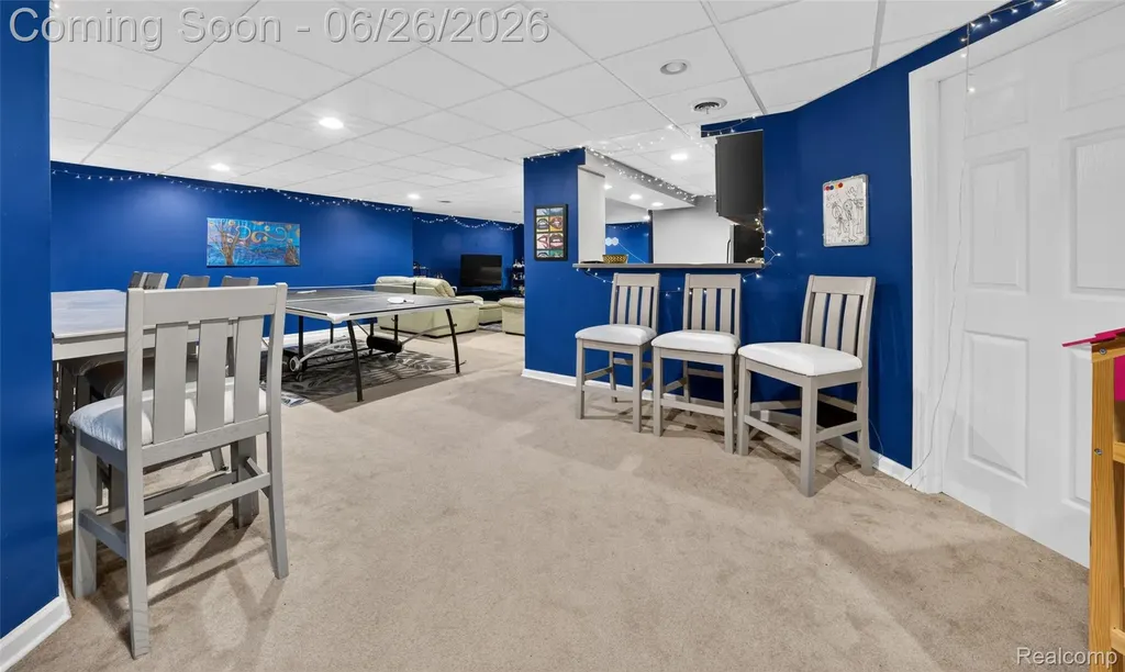 2619 Lambeth Park Rochester Hills City MI 48306