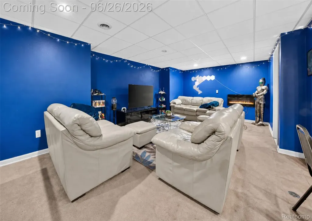 2619 Lambeth Park Rochester Hills City MI 48306