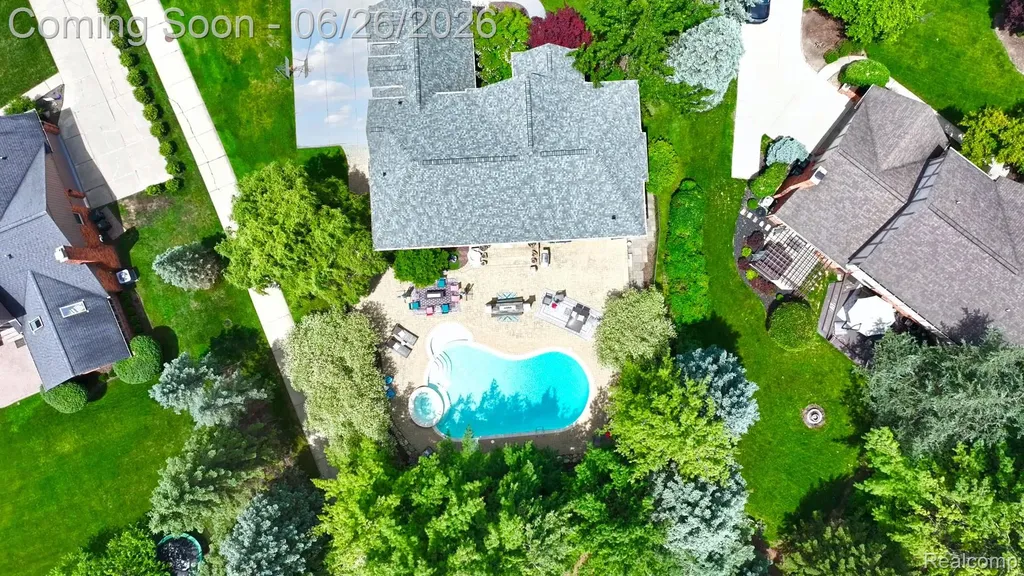2619 Lambeth Park Rochester Hills City MI 48306