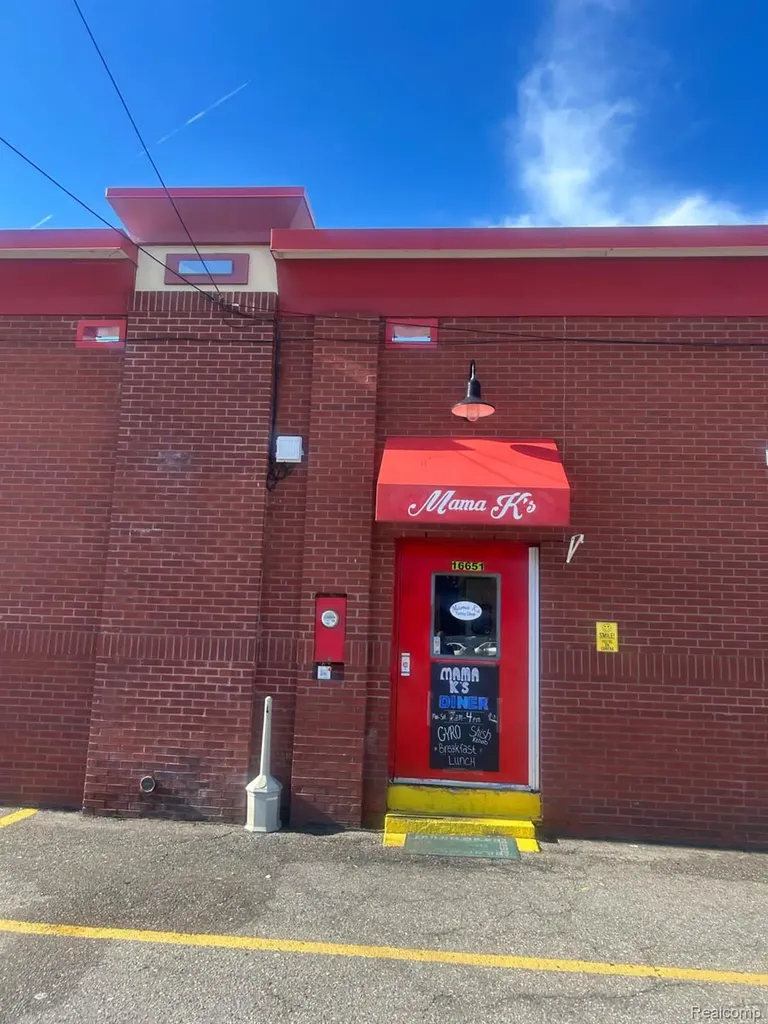 16651 14 Mile Fraser City MI 48026
