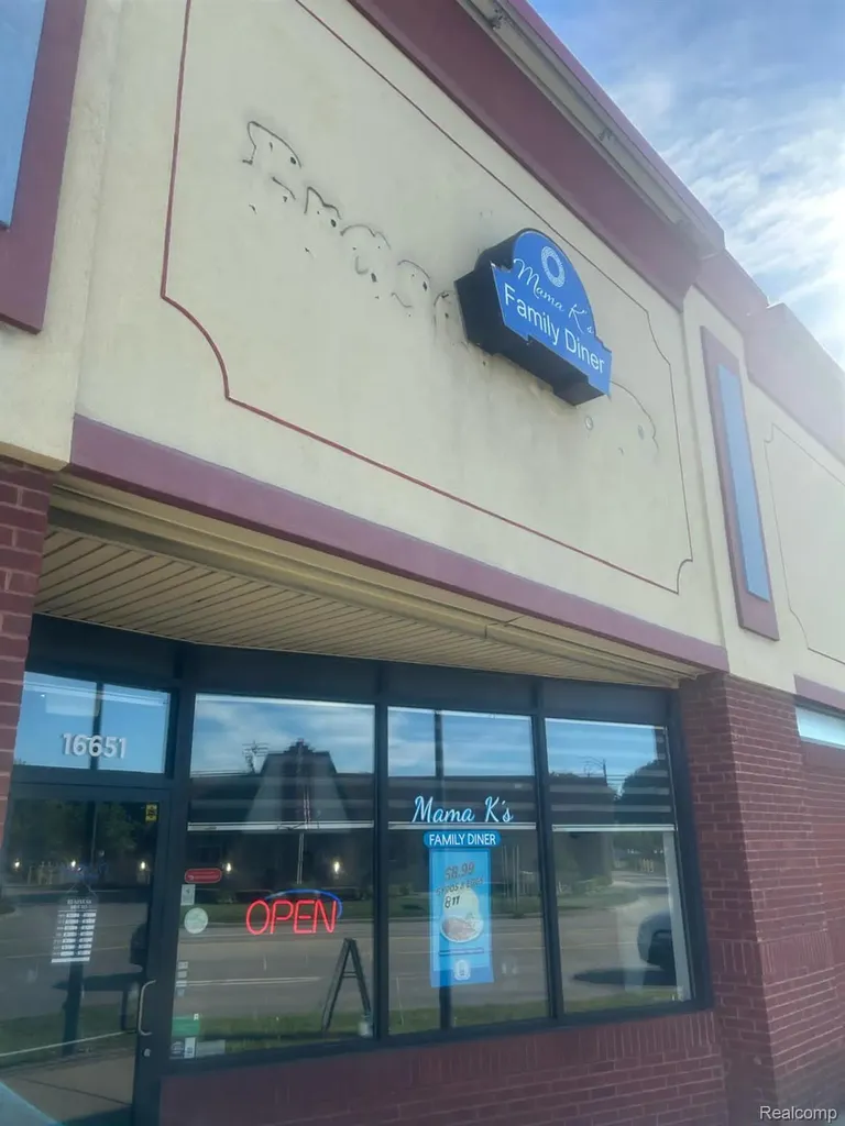 16651 14 Mile Fraser City MI 48026