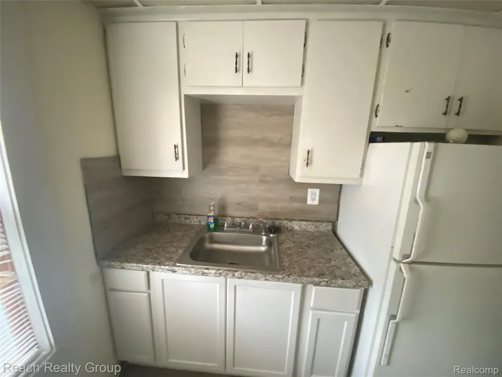 8316 Brace Street Detroit City MI 48228