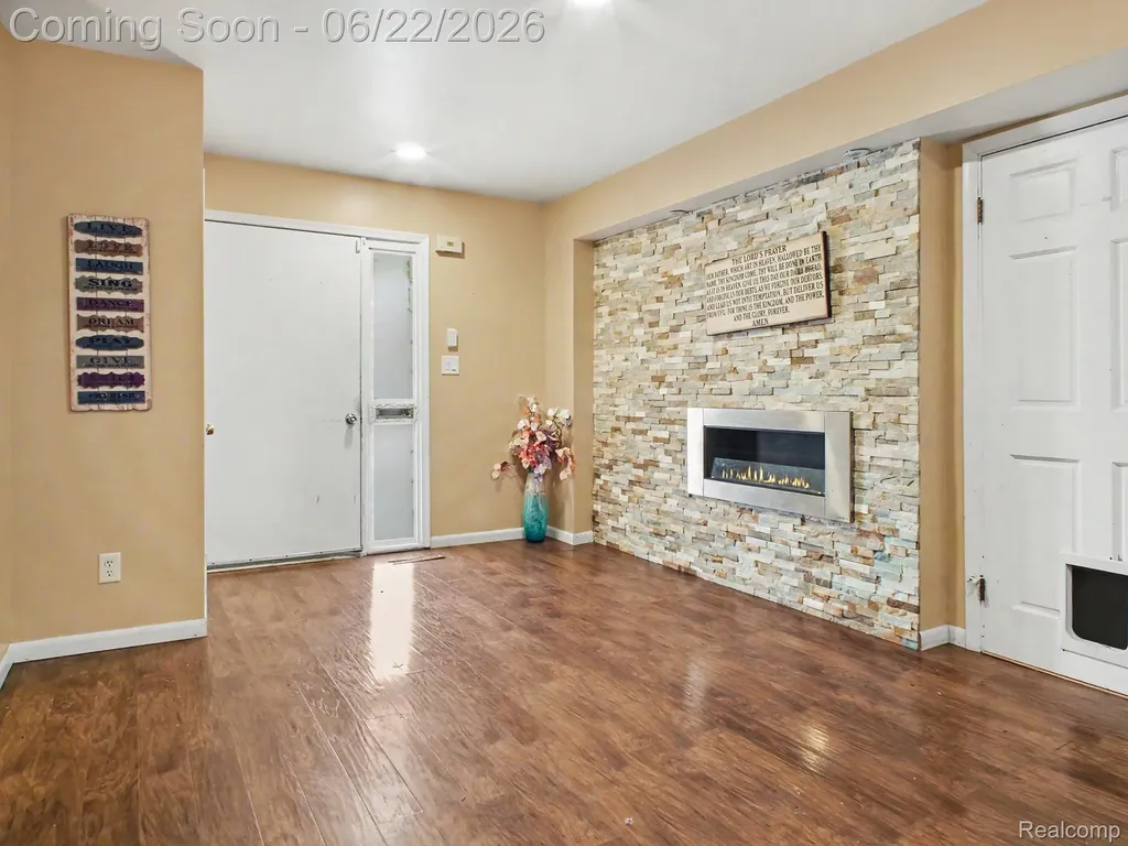 428 Carrie Drive Flushing City MI 48433