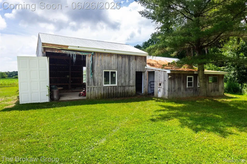 7272 N Lapeer Road Rich Township MI 48435