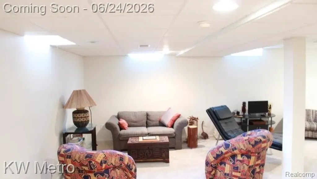 10 Canfield Circle Dearborn City MI 48127