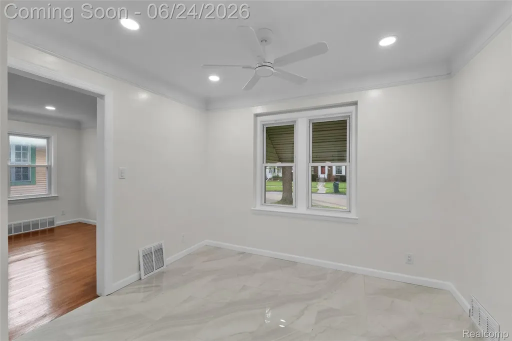 1538 Washington Avenue Lincoln Park City MI 48146