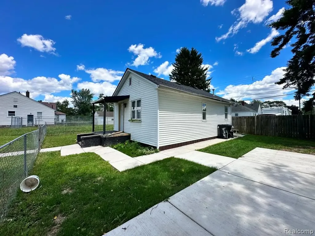 3441 S Edsel Street Detroit City MI 48217