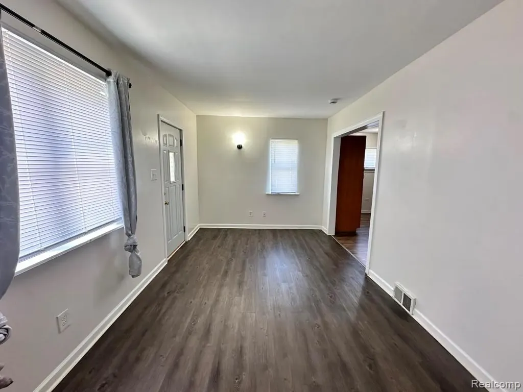 3441 S Edsel Street Detroit City MI 48217