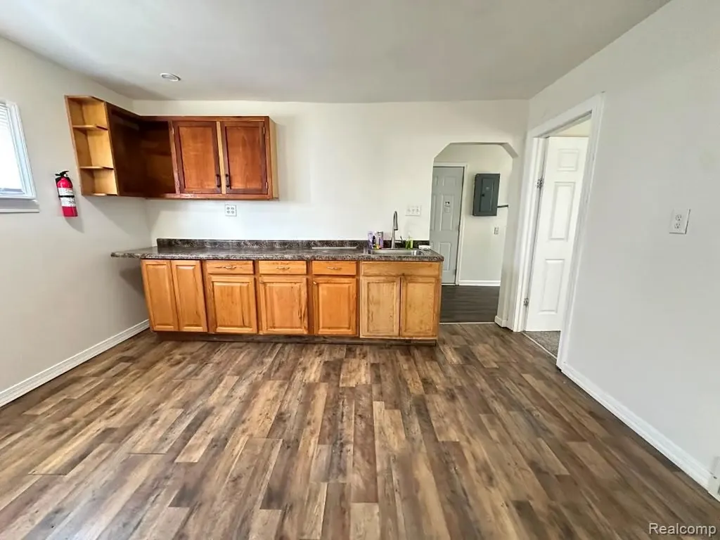 3441 S Edsel Street Detroit City MI 48217