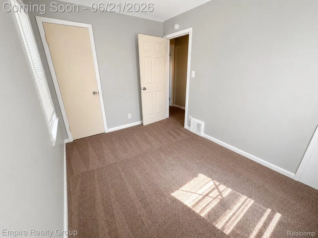 7815 Artesian Street Detroit City MI 48228