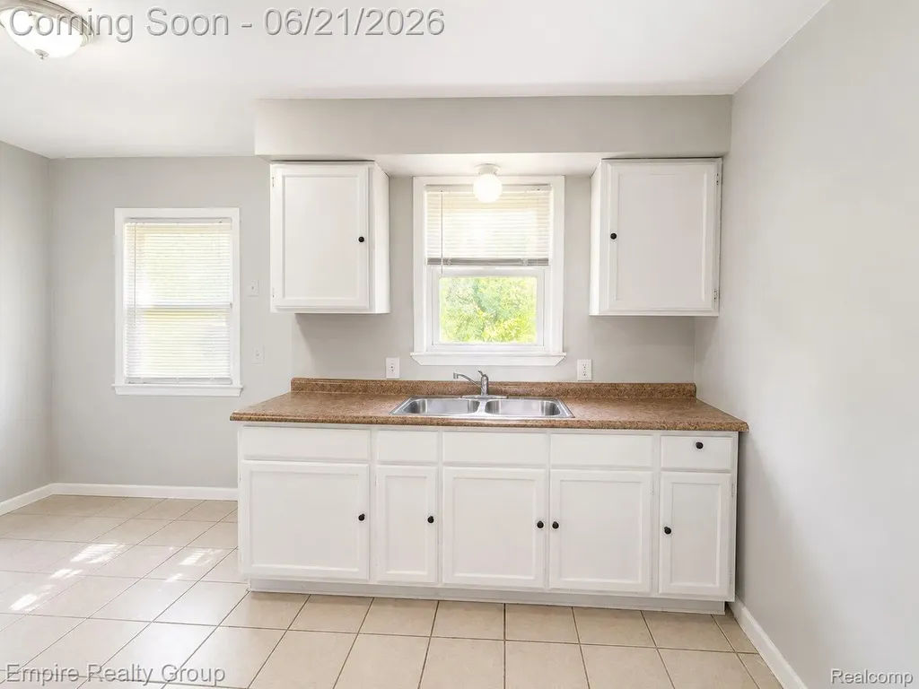7815 Artesian Street Detroit City MI 48228