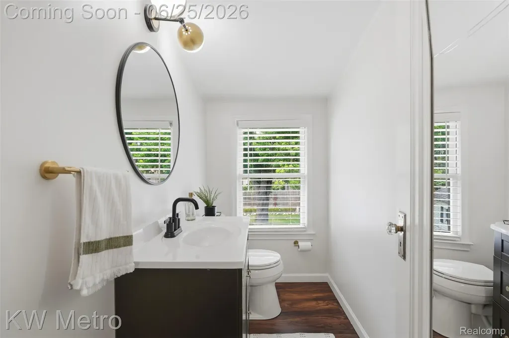 1210 Lyons Avenue Royal Oak City MI 48073