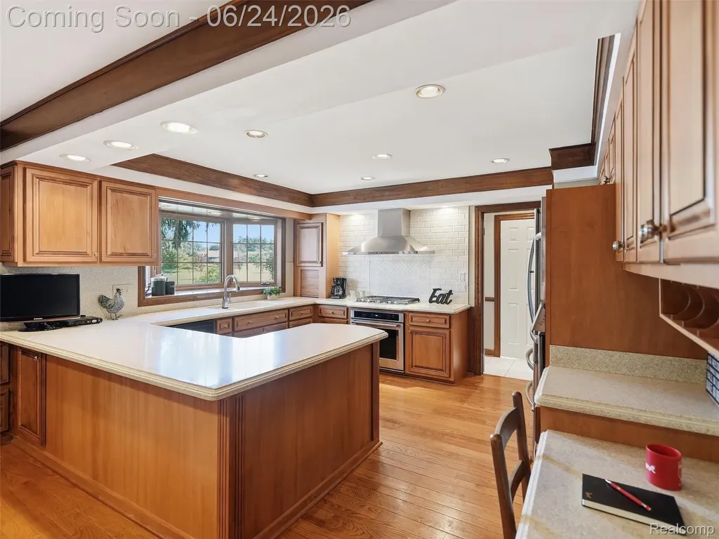 2463 Kimberly Fair Street Rochester Hills City MI 48309