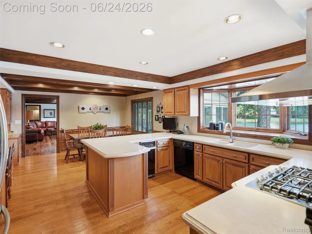 2463 Kimberly Fair Street Rochester Hills City MI 48309