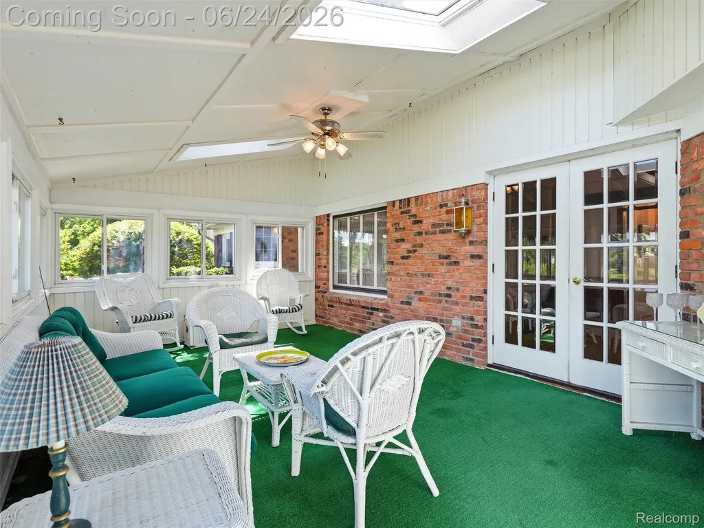 2463 Kimberly Fair Street Rochester Hills City MI 48309