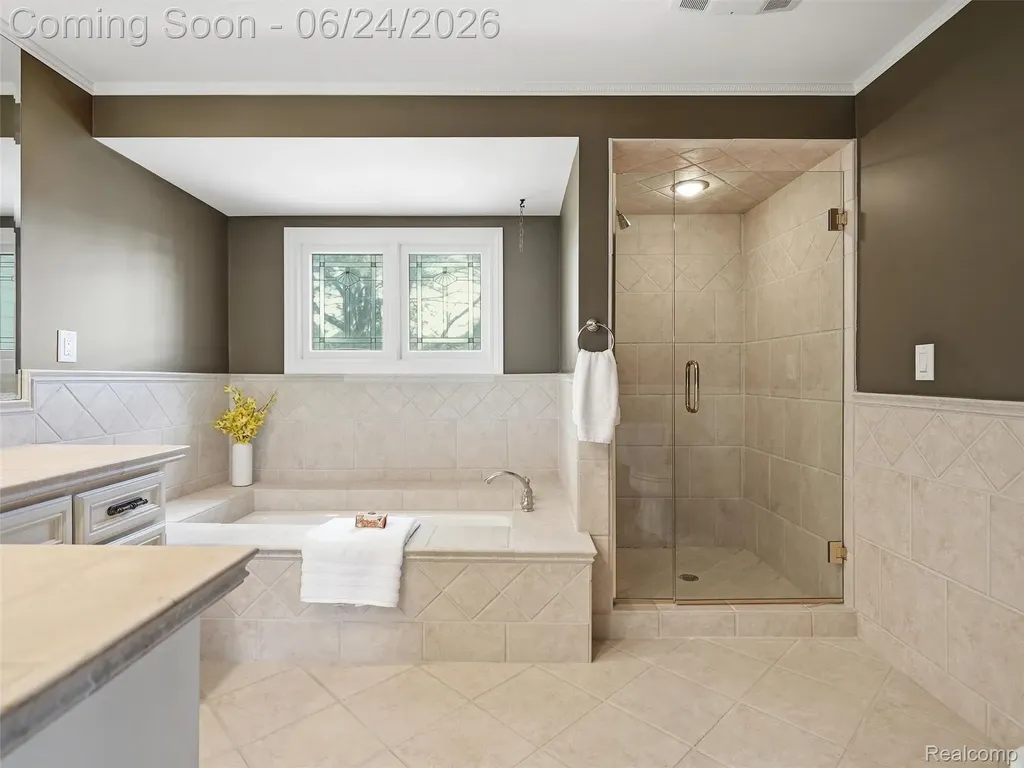 2463 Kimberly Fair Street Rochester Hills City MI 48309