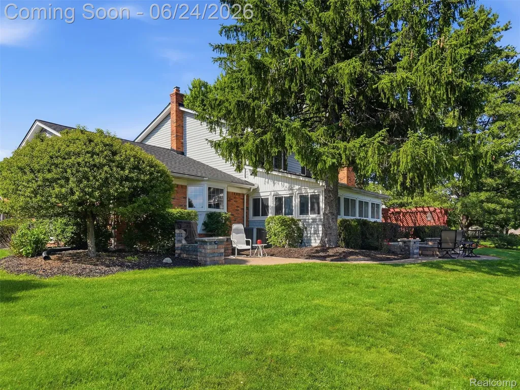 2463 Kimberly Fair Street Rochester Hills City MI 48309