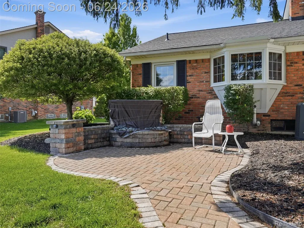 2463 Kimberly Fair Street Rochester Hills City MI 48309