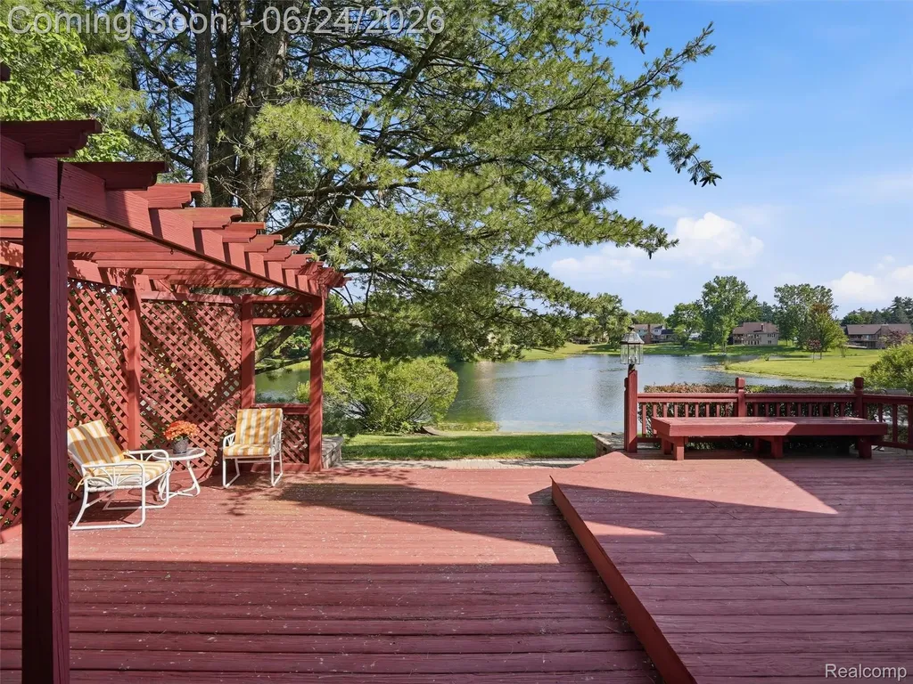2463 Kimberly Fair Street Rochester Hills City MI 48309
