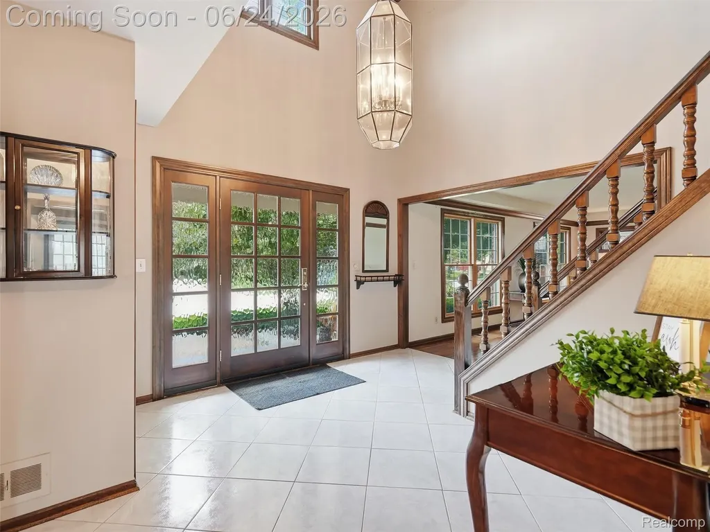 2463 Kimberly Fair Street Rochester Hills City MI 48309