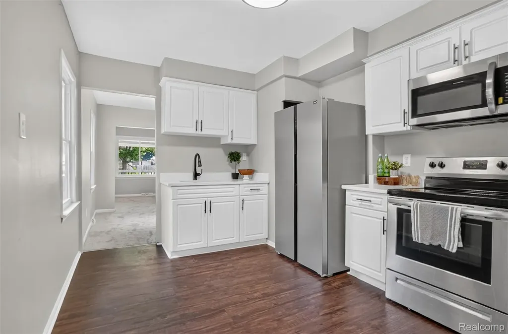 25505 Keeler Redford Charter Township MI 48239