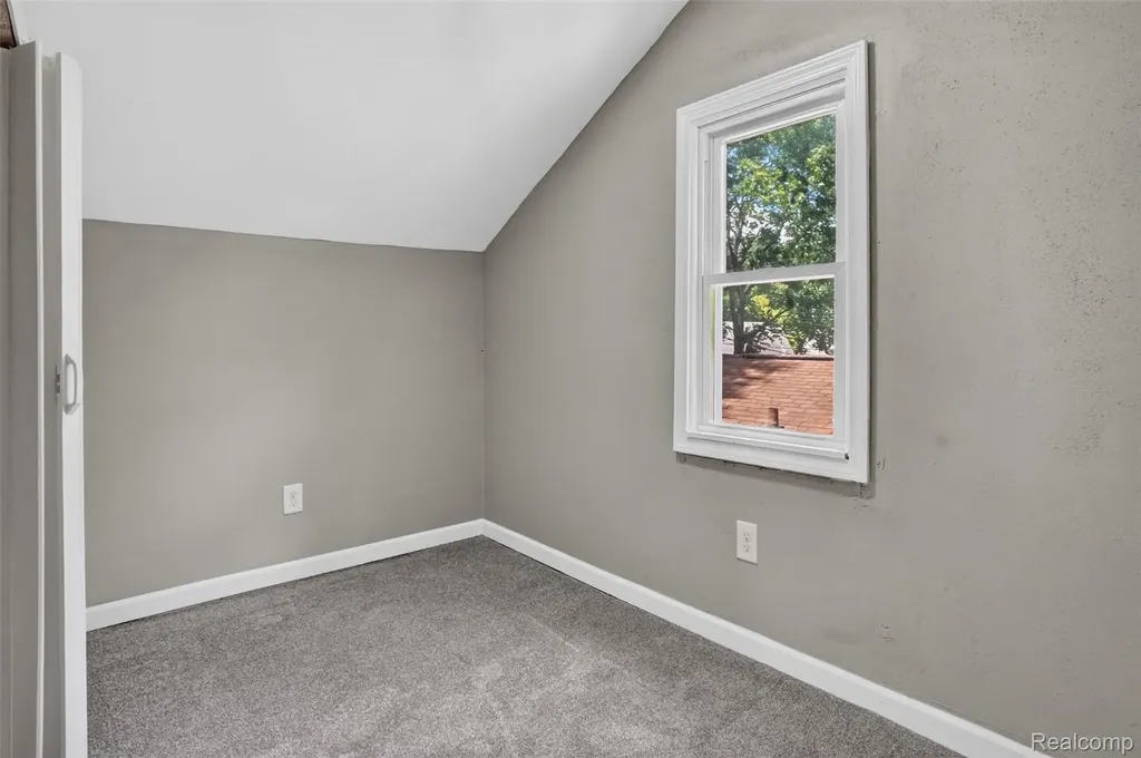 25505 Keeler Redford Charter Township MI 48239