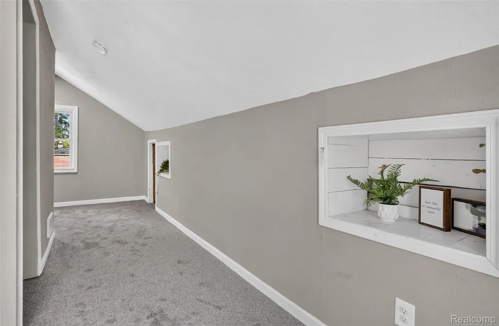 25505 Keeler Redford Charter Township MI 48239