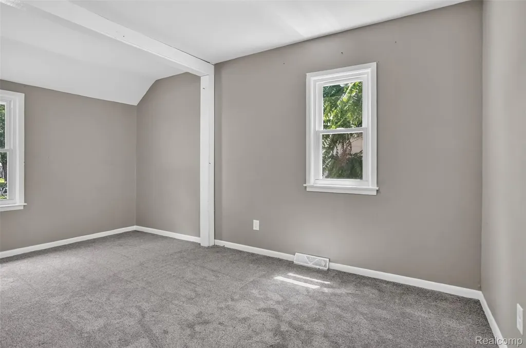 25505 Keeler Redford Charter Township MI 48239