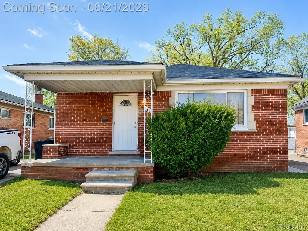 7140 Iowa Street Detroit City MI 48212