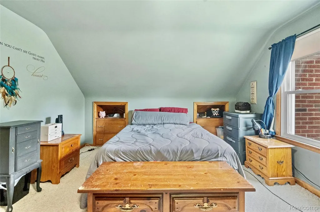 403 S Davison Street Davison City MI 48423