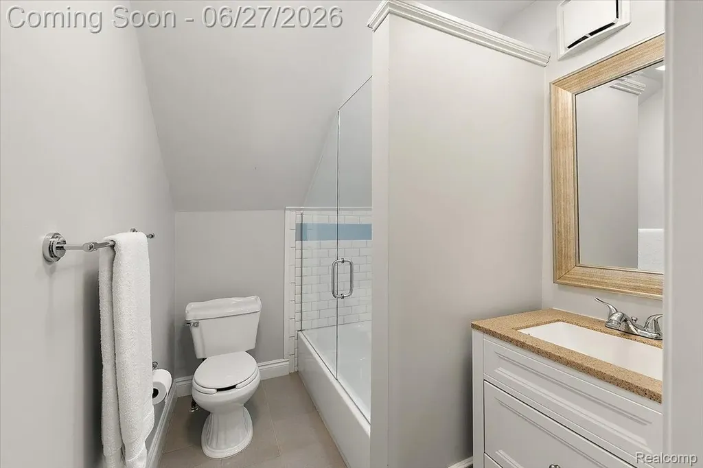 415 Yerkes Street Northville City MI 48167